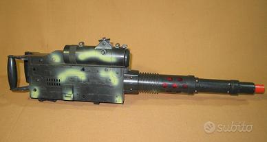 Mitra in plastica, a batteria