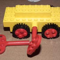 Lego motore a molla