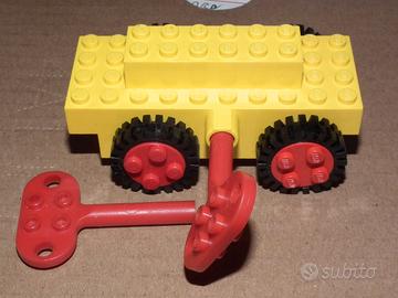 Lego motore a molla