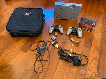 PlayStation 1 originale con Metal Gear Solid