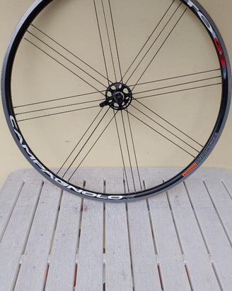 RUOTA ANTERIORE IN ALLUMINIO CAMPAGNOLO "VENTO"