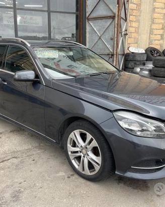 Ricambi Mercedes-Benz E220 diesel 170cv del 2015