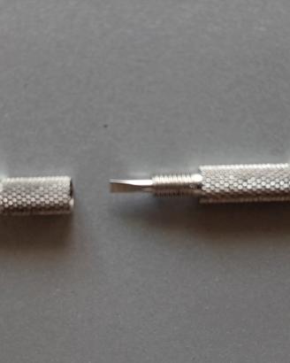 Mini cacciavite