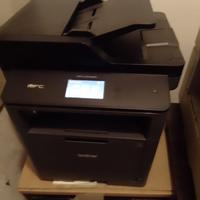 Stampante laser multifunzione Brother MFC-L5700DN