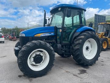 Trattore NEW HOLLAND TD5040