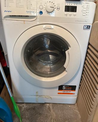 Lavatrice Indesit 7 kg.