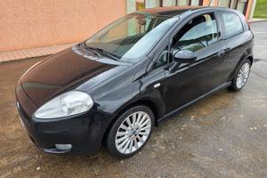 Fiat Grande Punto 1.4 Starjet 16V 3 porte Dynamic