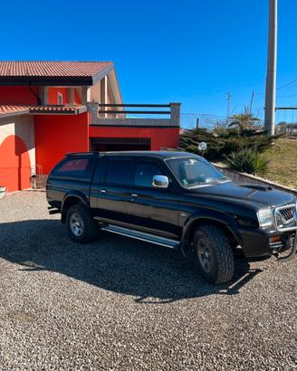 Mitsubishi L200 hard top