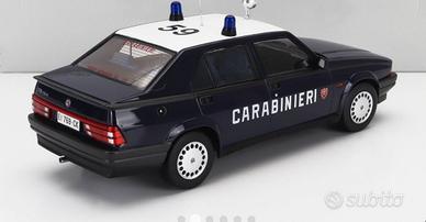 Alfa Romeo 75 Carabinieri scala 1:18 Triple9