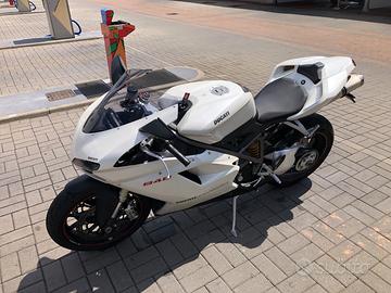 Ducati 848