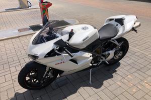 Ducati 848
