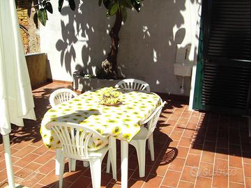 ISOLA D ELBA alloggio 50mt mare e centro