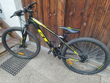 Mountain bike come nuova usata due volte 