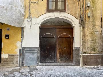 6 Vani in zona centro storico/Via Roma