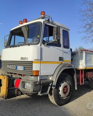 Iveco 159.17 speciale per traino pesante + neve