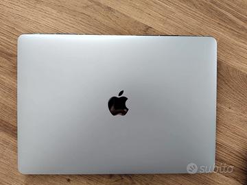 MacBook Pro 13" 2017 – Touch Bar 