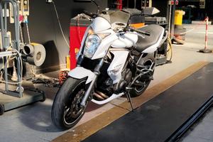 Kawasaki er6n 