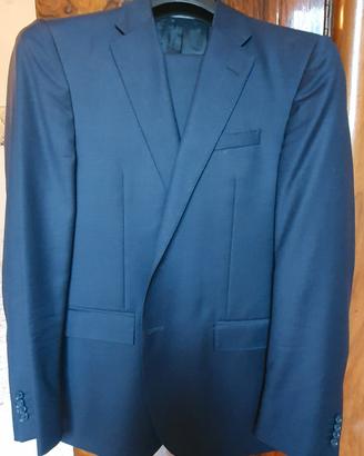vestito da uomo 