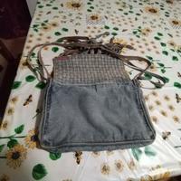 borsetta tracolla in jeans Miss Sikty con frangia