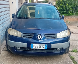 Renault Megane 1.9 t.d. con gancio traino omol