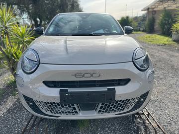 FIAT 600 IV 2023 - 600 1.2 hybrid Pop 145cv auto