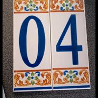 Numero civico in ceramica 