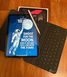 iPad Air 4 + Pencil + Keyboard, perfetto stato