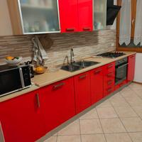 cucina usata in condizioni discrete