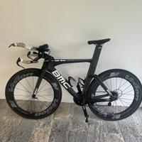 Bici crono BMC