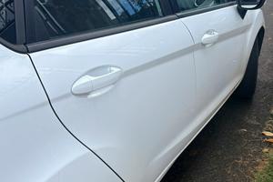 Auto Ford Fiesta