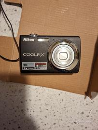 nikon coolpix 220