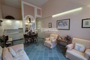 BILOCALE SUL LUNGOMARE