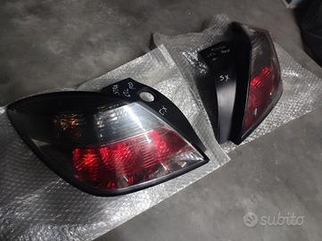 Faro fanale posteriore Opel Astra H