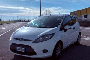 Ford fiesta van