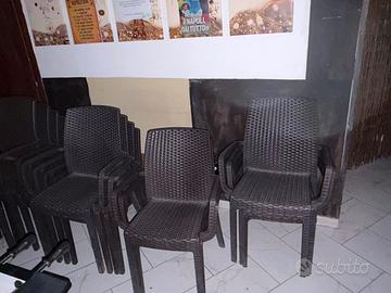 tavolini e sedie per bar