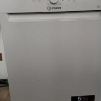 Lavastoviglie Indesit 14 coperti 