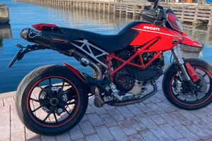 Ducati Hypermotard 1100 - 2008 - 47.000 km