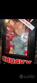 Bambola Chucky - Replica ufficiale da collezione.