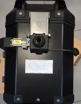 Valigia Triumph Expedition alluminio (nuova)