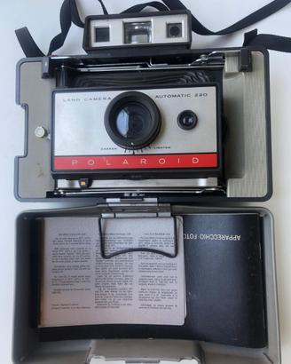 Polaroid Land Camera Automatic 220