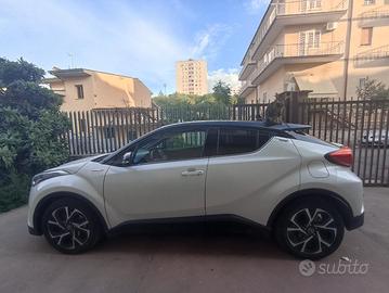 Toyota chr 1.8