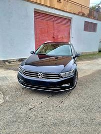 VOLKSWAGEN Passat 8ª serie - 2020