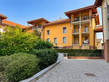Appartamento di 110 m² con 4 locali e box auto a V