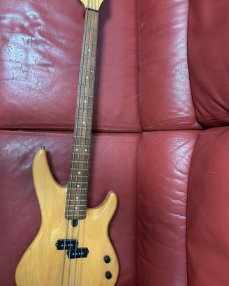 Basso elettrico a 4 corde Yamaha RBX 250