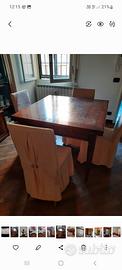 tavolo con sedie in legno massiccio