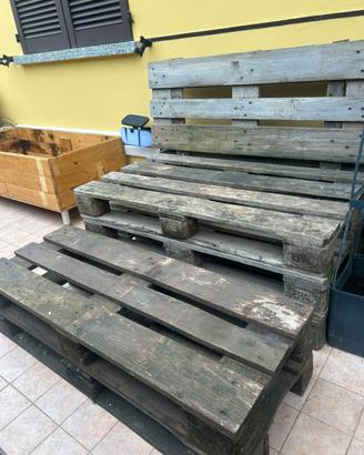 Divano e tavolo giardino in Epal