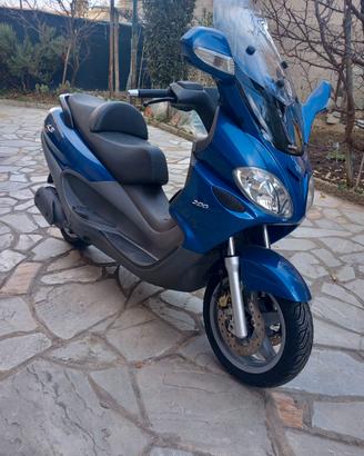 Piaggio X9 200 Evolution blu imperiale