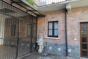 Casa ristrutturata 3\4 locali bagno+box+posto auto