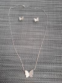 Parure set collana e orecchini a farfalla