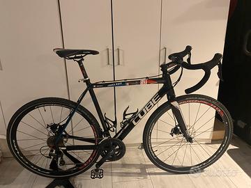 Cube CrossRace Gravel